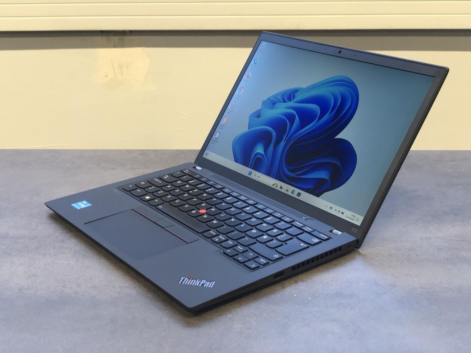 Lenovo ThinkPad X13 Gen2 i3 256GB 8GB RAM (UTEN LADER) - Bilde 2