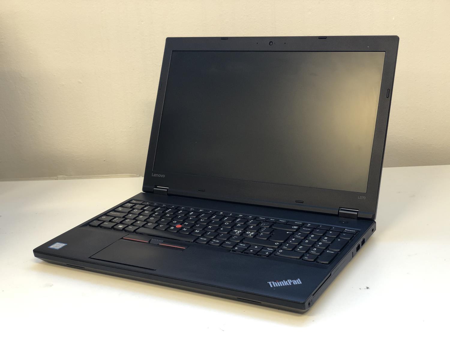 Lenovo ThinkPad L570 bærbar PC Core i3 120 GB SSD 8 GB RAM